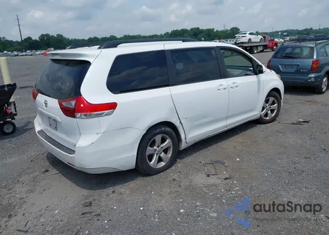 2014 Toyota Sienna Le V6 8 Passenger из США, поврежденный, VIN 5TDKK3DC9ES496428